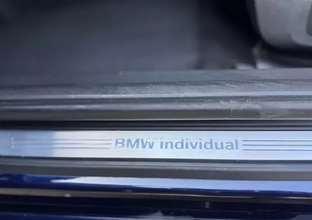 BMW Seria 3 320d xDrive Sport Line Shadow