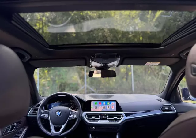 BMW Seria 3 320d xDrive Sport Line Shadow