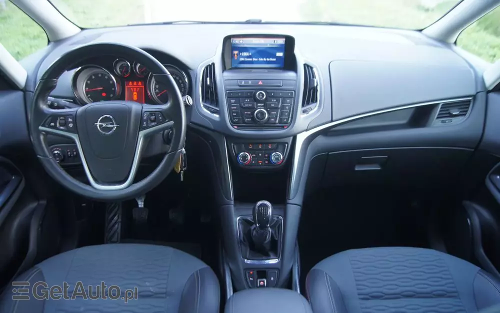 OPEL Zafira 1.4 T Cosmo