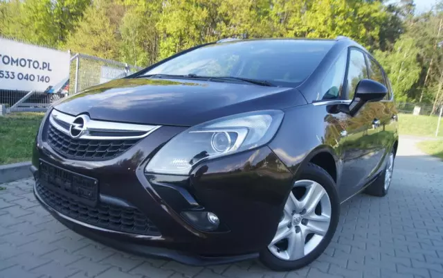 OPEL Zafira 1.4 T Cosmo
