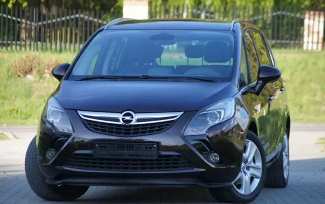 OPEL Zafira 1.4 T Cosmo