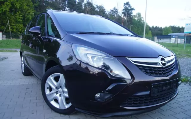 OPEL Zafira 1.4 T Cosmo