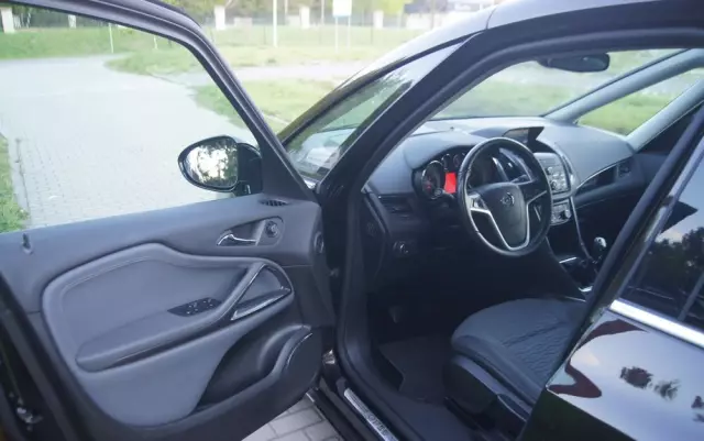 OPEL Zafira 1.4 T Cosmo