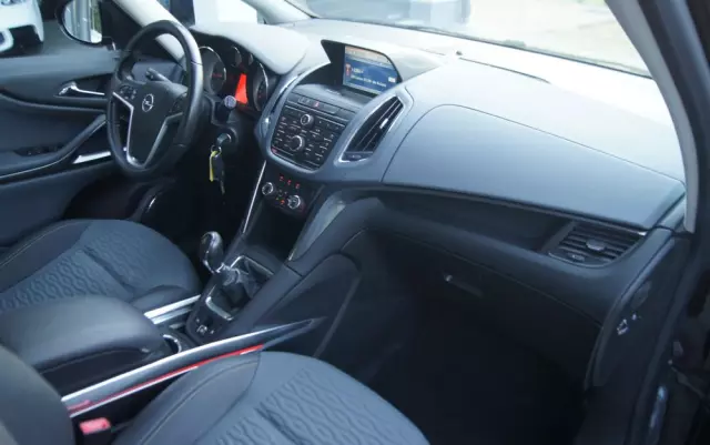 OPEL Zafira 1.4 T Cosmo