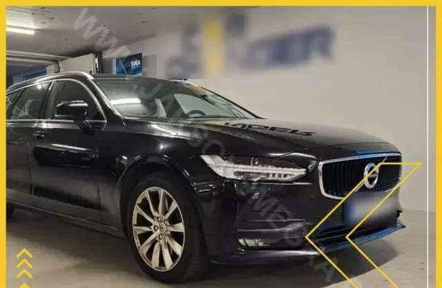 VOLVO V90 