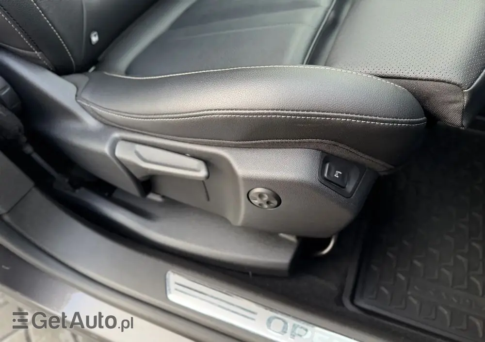 OPEL Grandland X Plug-in-Hybrid4 1.6 DI Start/Stop Ultimate