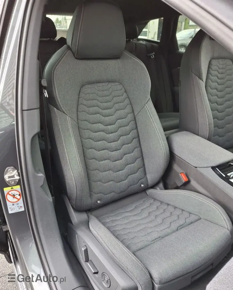 AUDI A6 Sportback e-tron 