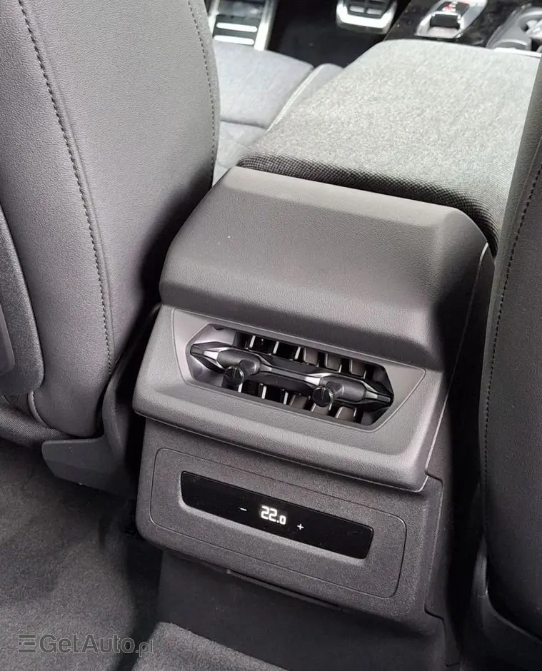 AUDI A6 Sportback e-tron 