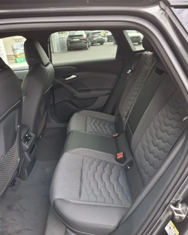 AUDI A6 Sportback e-tron 