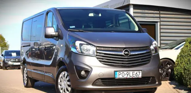 OPEL Vivaro 