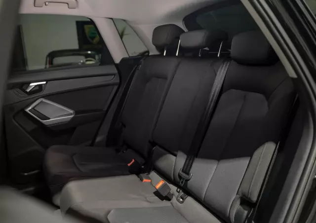 AUDI Q3 35 TDI Advanced S tronic