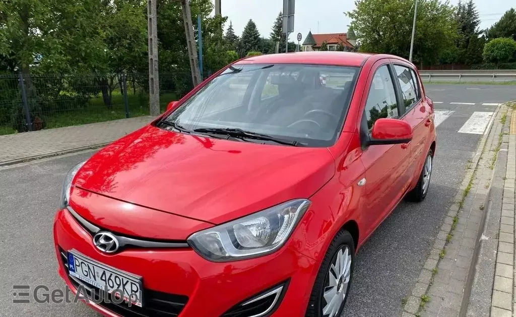 HYUNDAI I20 