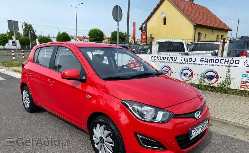 HYUNDAI I20 