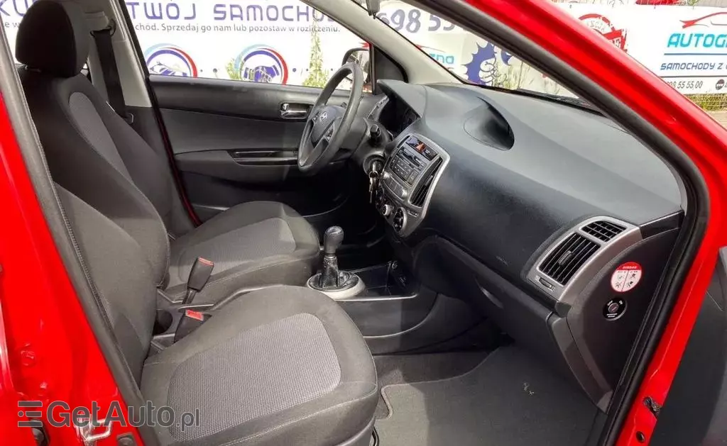 HYUNDAI I20 