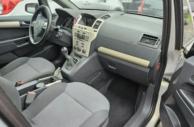 OPEL Zafira 