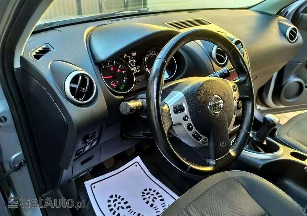 NISSAN Qashqai 1.6 Acenta