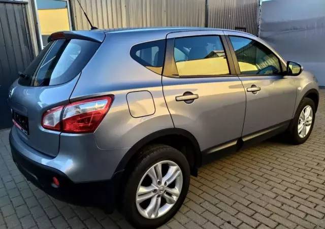 NISSAN Qashqai 1.6 Acenta