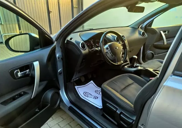 NISSAN Qashqai 1.6 Acenta