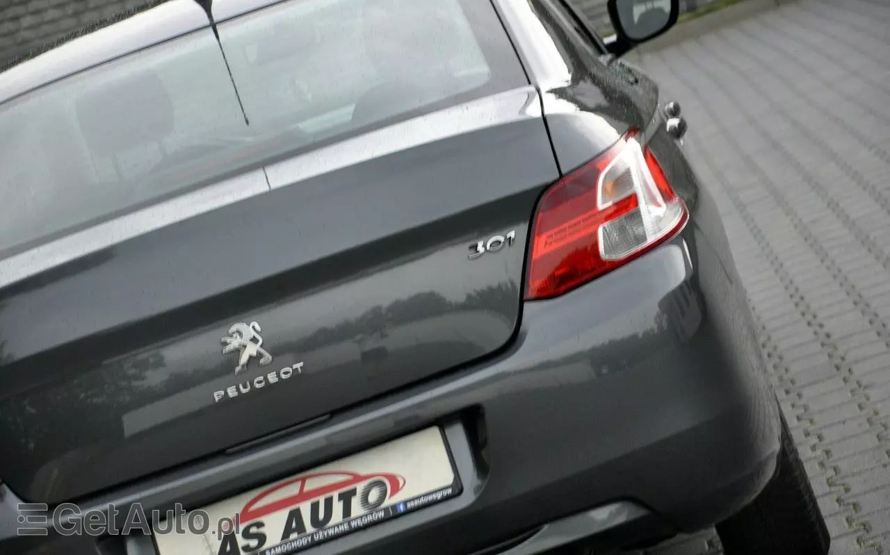 PEUGEOT 301 