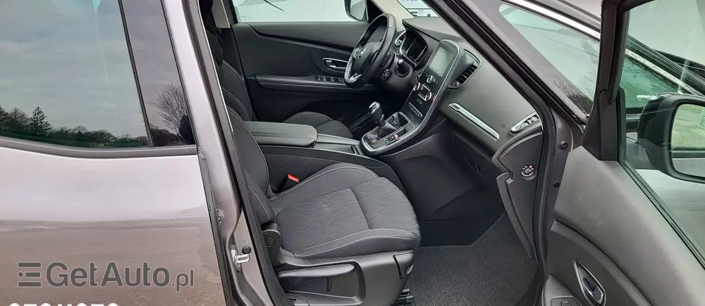 RENAULT Scenic BLUE dCi 120 LIMITED