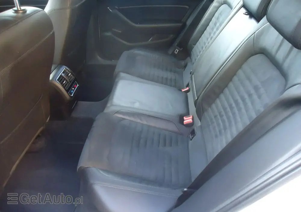 VOLKSWAGEN Passat 1.5 TSI EVO Highline DSG