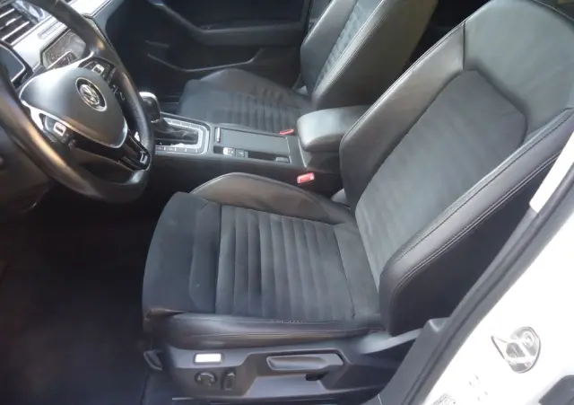 VOLKSWAGEN Passat 1.5 TSI EVO Highline DSG