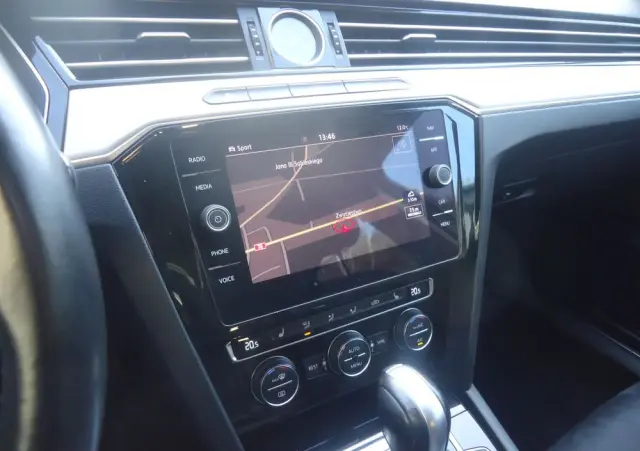 VOLKSWAGEN Passat 1.5 TSI EVO Highline DSG
