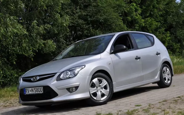 HYUNDAI I30 