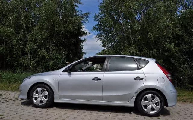 HYUNDAI I30 