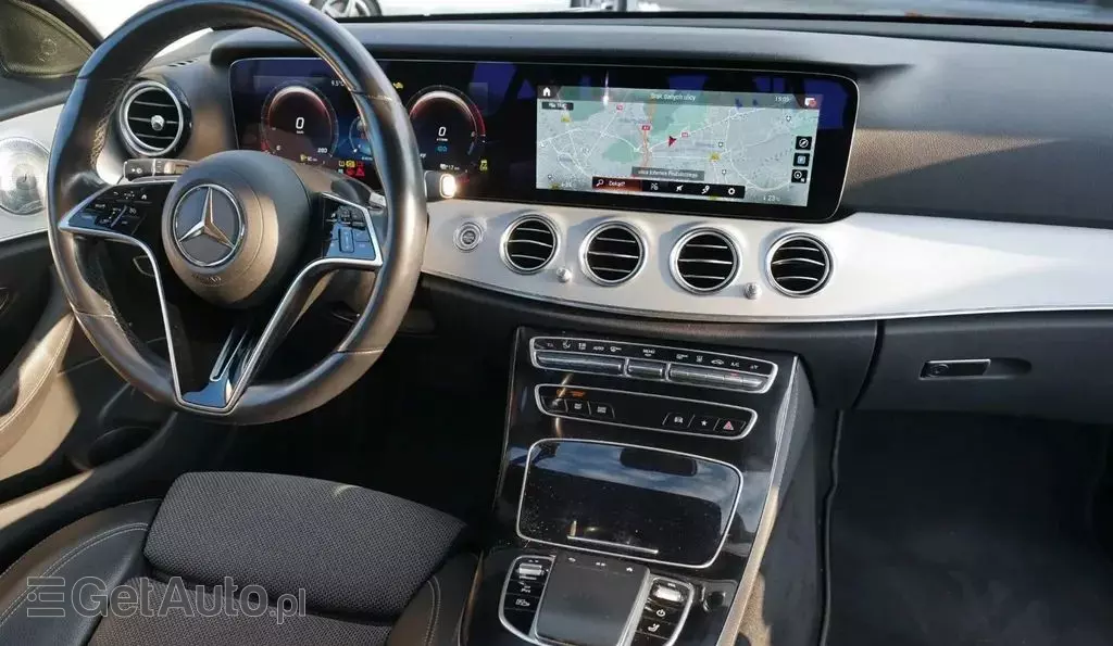 MERCEDES-BENZ Klasa E 