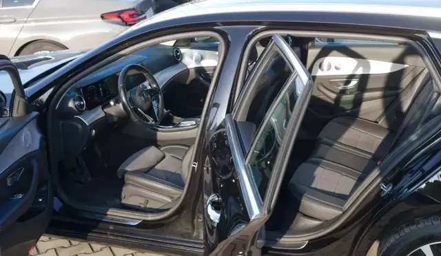 MERCEDES-BENZ Klasa E 