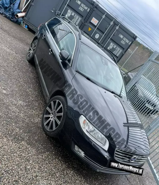 VOLVO V70 