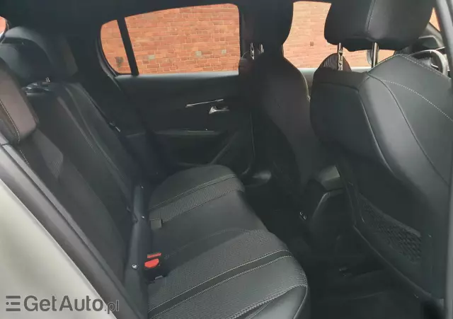 PEUGEOT 208 PureTech 100 GT Pack