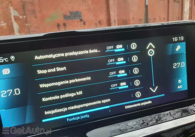 PEUGEOT 208 PureTech 100 GT Pack