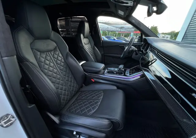 AUDI SQ7 TFSI quattro tiptronic