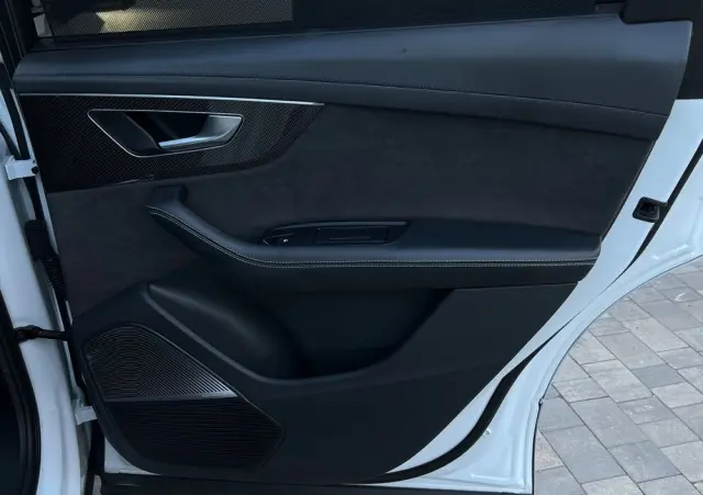AUDI SQ7 TFSI quattro tiptronic