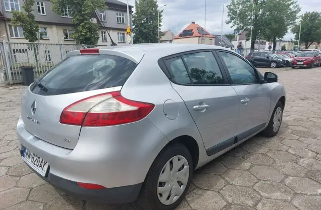RENAULT Megane 