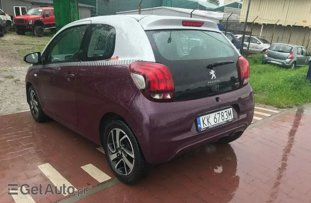 PEUGEOT 108 