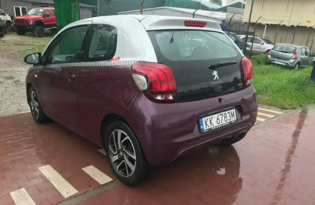 PEUGEOT 108 