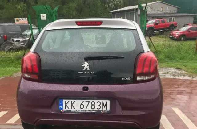 PEUGEOT 108 