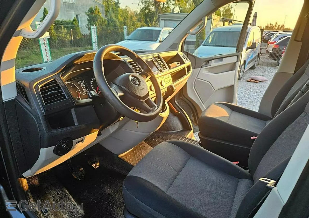 VOLKSWAGEN Transporter 