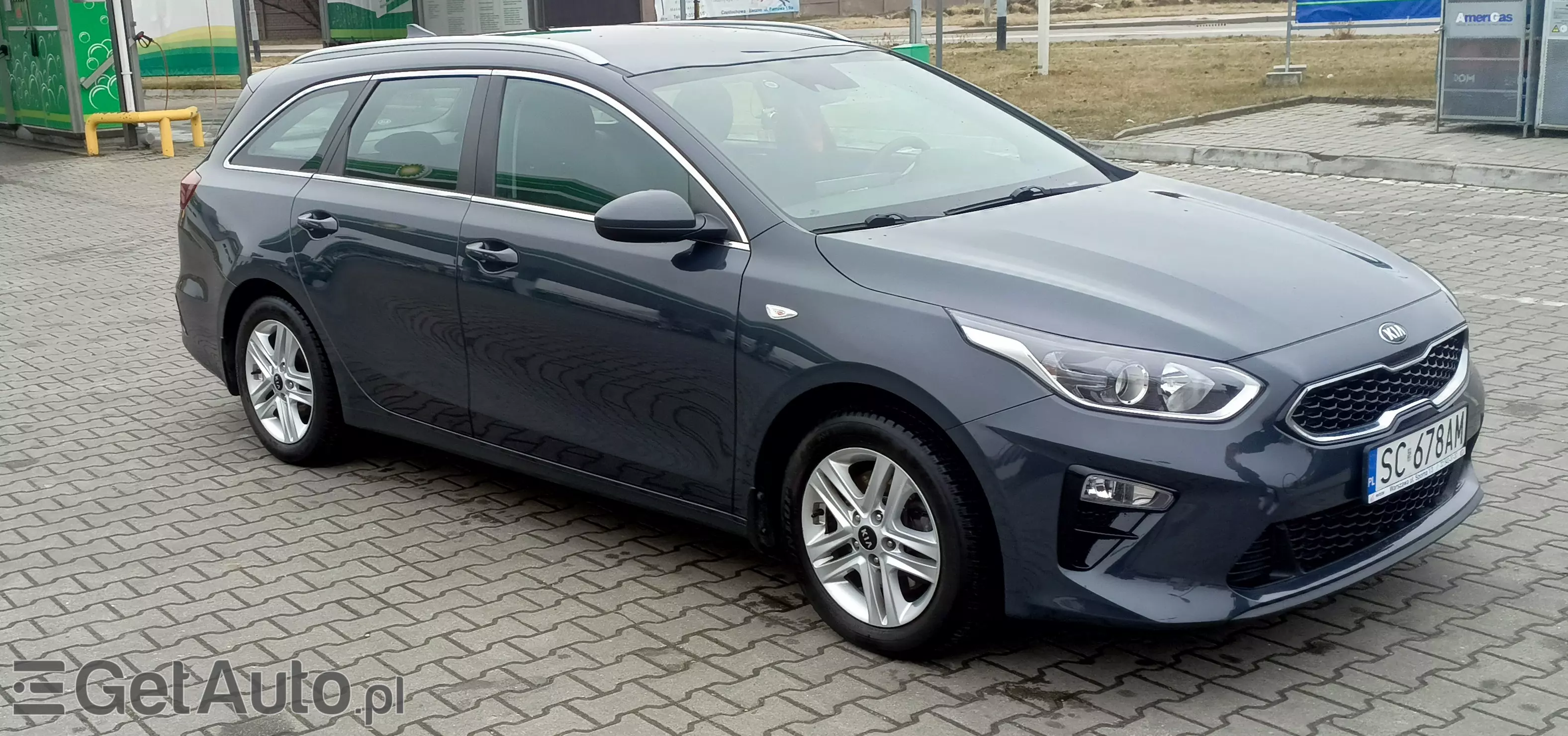 KIA Ceed M