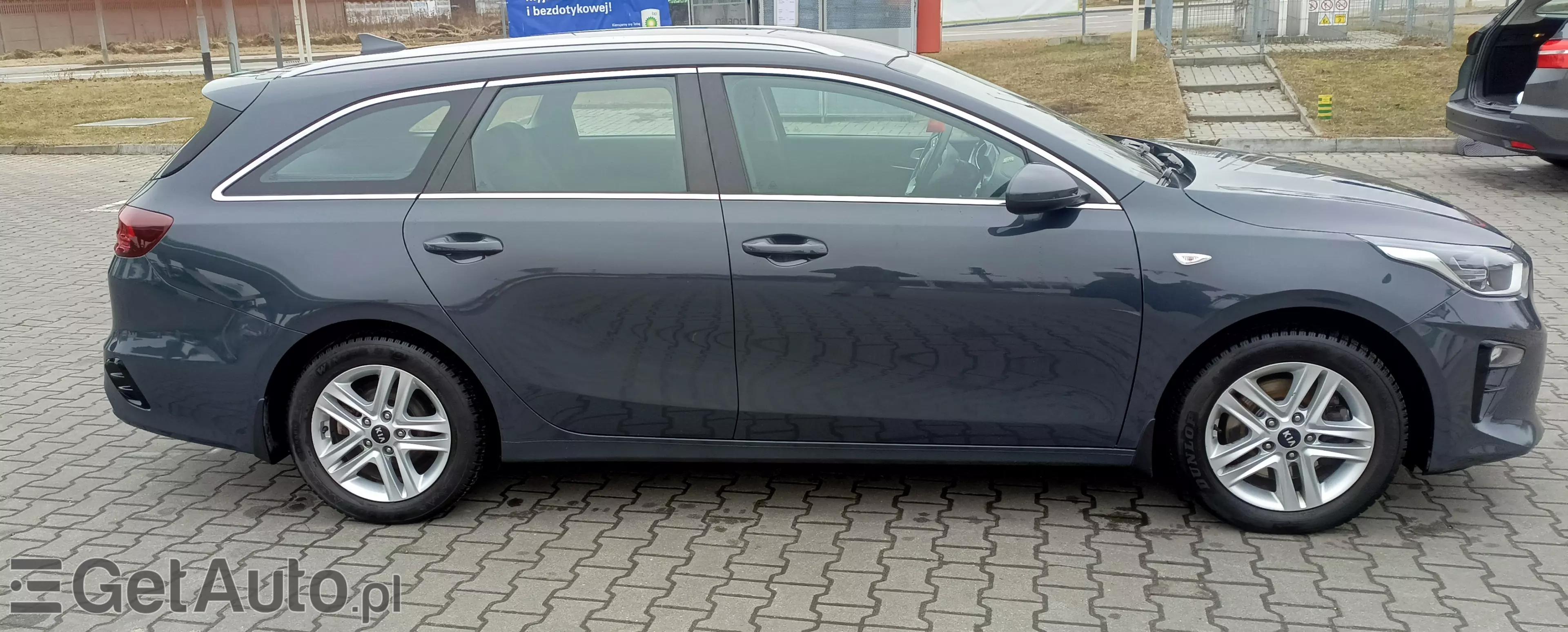 KIA Ceed M