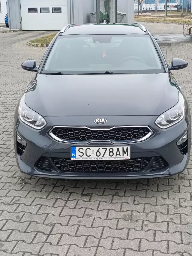 KIA Ceed M