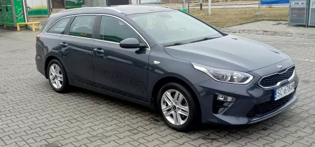 KIA Ceed M