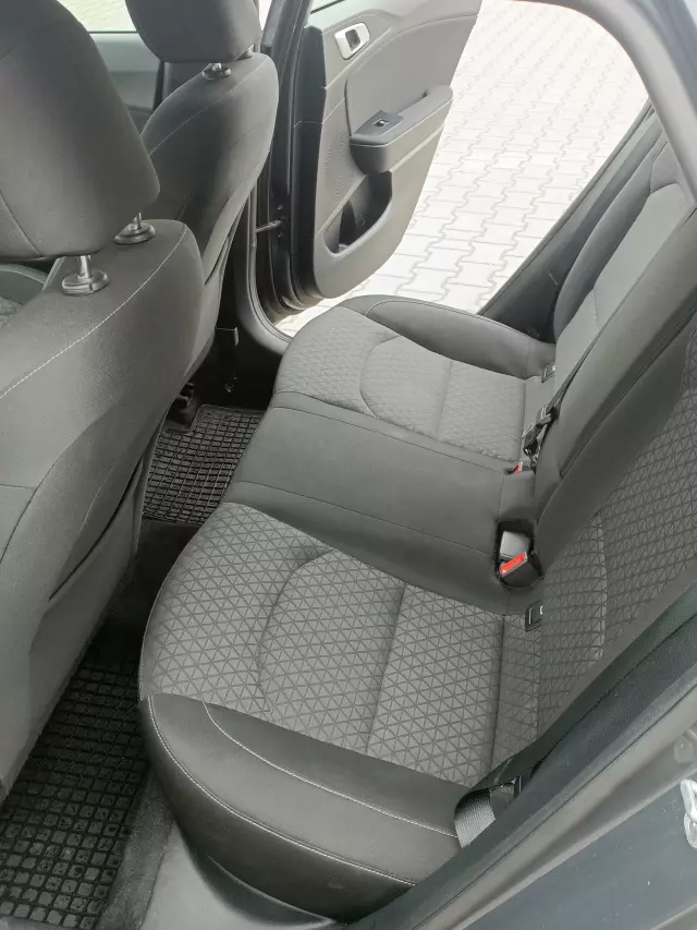 KIA Ceed M