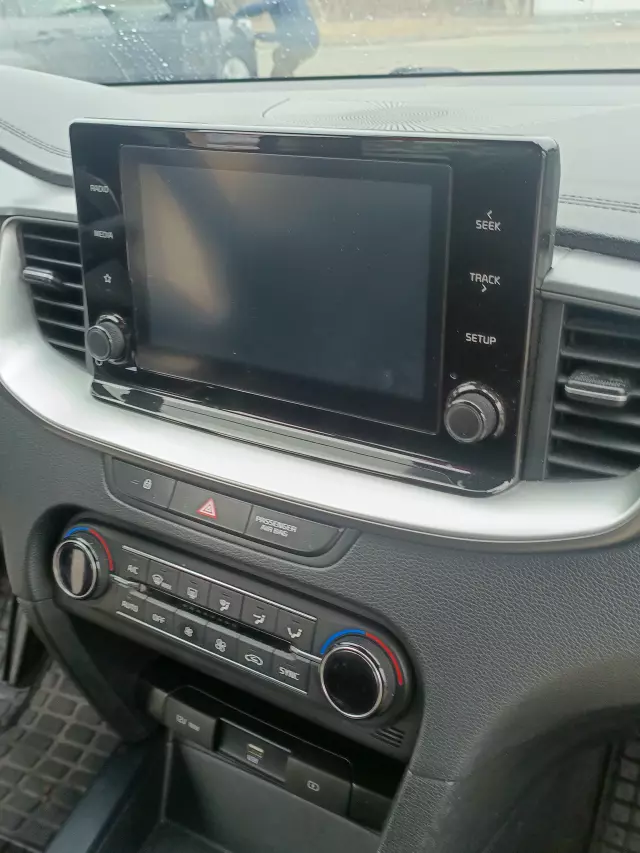 KIA Ceed M