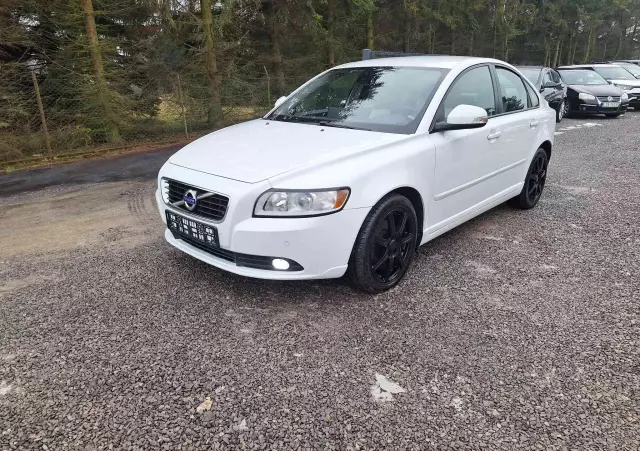 VOLVO S40 