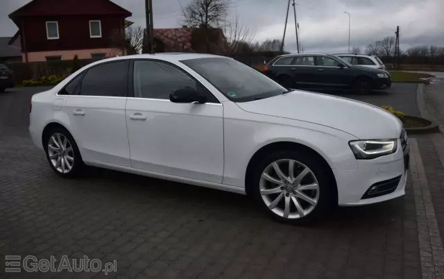 AUDI A4 Avant 2.0 TFSI quattro S tronic S line Sportpaket (plus)