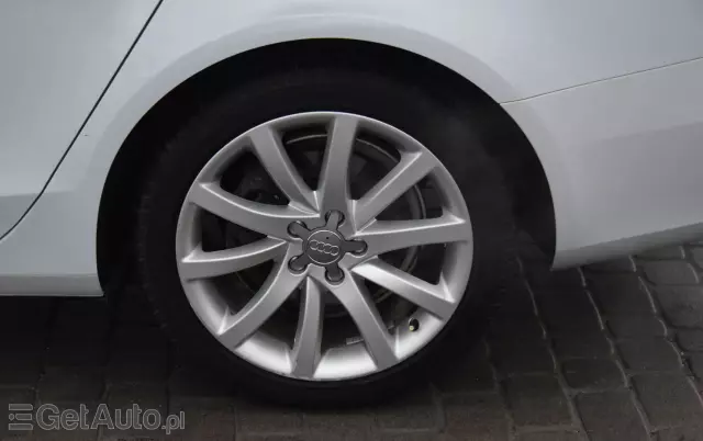 AUDI A4 Avant 2.0 TFSI quattro S tronic S line Sportpaket (plus)